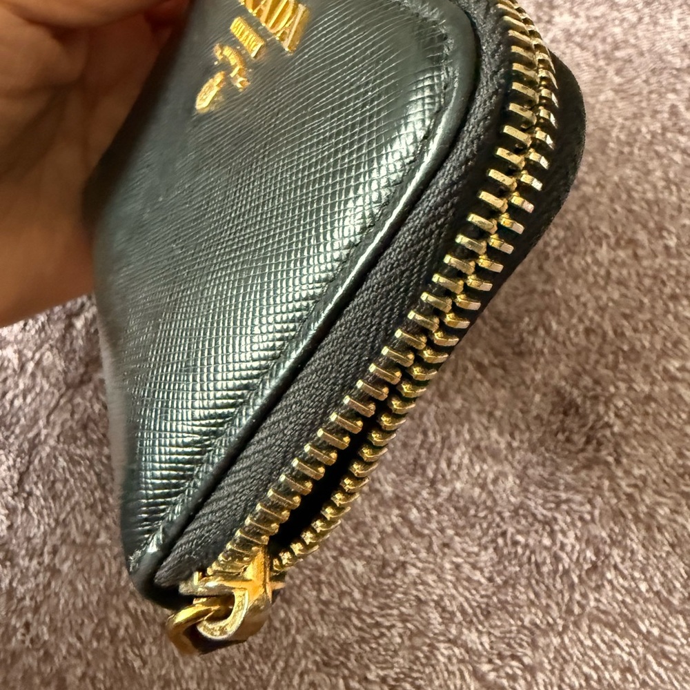 Prada Black Saffiano Leather Zip Wallet - Picture 3 of 7
